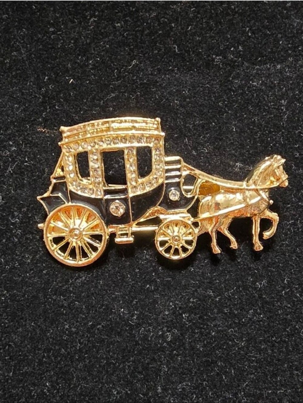 Gold Horse Carriage Brooch Pin - Women's Accessories